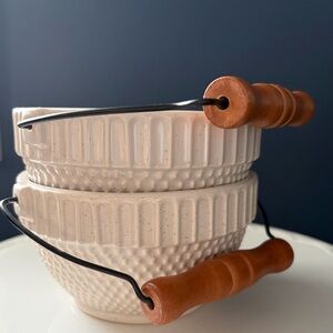 Elegant Cream Textured Bowls with Wooden Handles 2004 Tender Hearts Collection